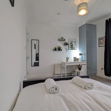 Modern Double W Private Bath & Free Parking Σπίτι διακοπών *