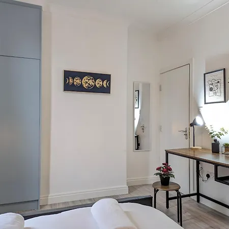 Modern Double W Private Bath & Free Parking Σπίτι διακοπών