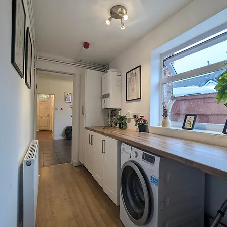 Modern Double W Private Bath & Free Parking Σπίτι διακοπών