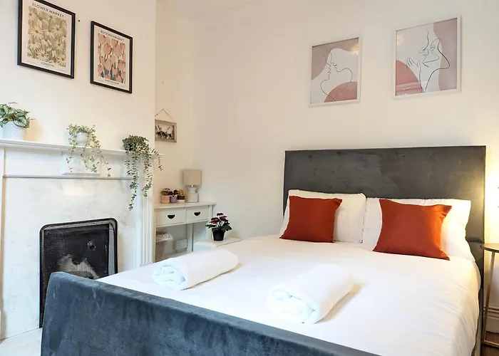 Modern Double W Private Bath & Free Parking Prázdninový dům *