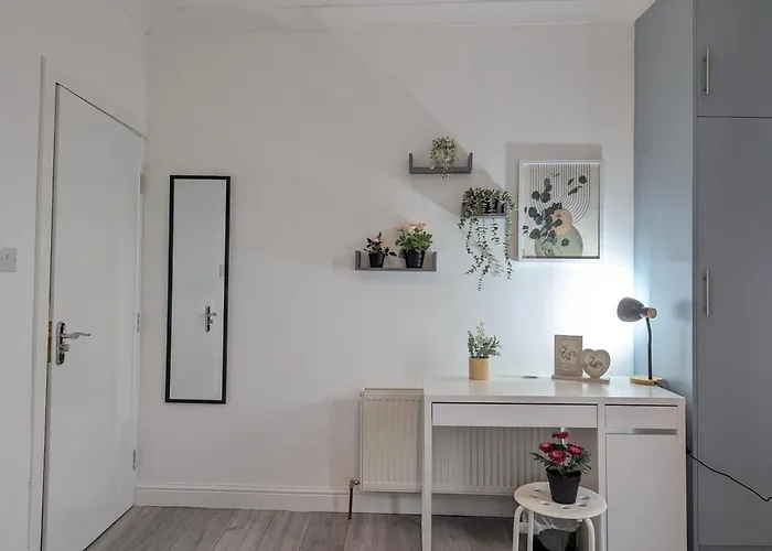 Prázdninový dům Modern Double W Private Bath & Free Parking *