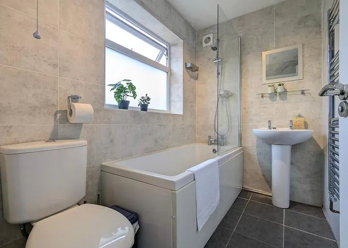 Prázdninový dům Modern Double W Private Bath & Free Parking *