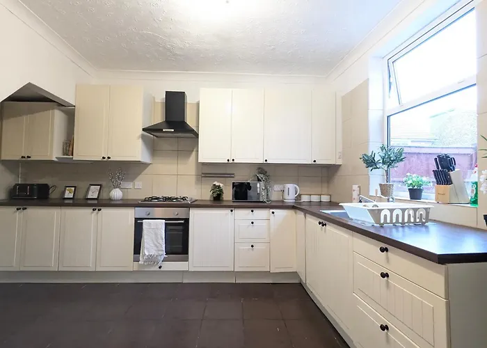 Modern Double W Private Bath & Free Parking * York