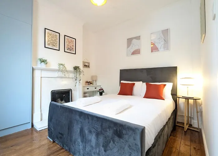 Modern Double W Private Bath & Free Parking Prázdninový dům